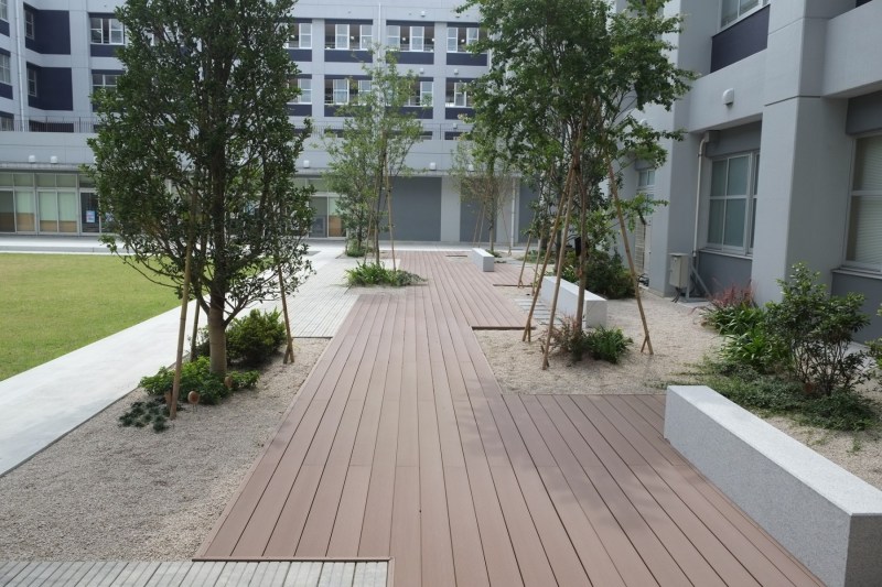 小倉高校中庭-20170913-DSCH2856s